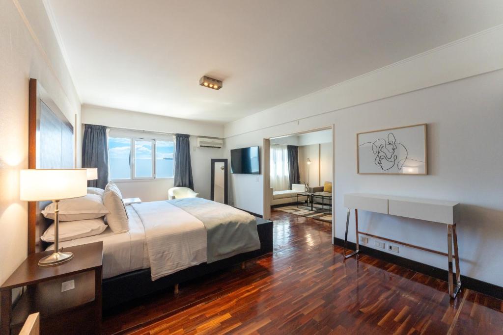 Hotel Tolosa 4 {star}